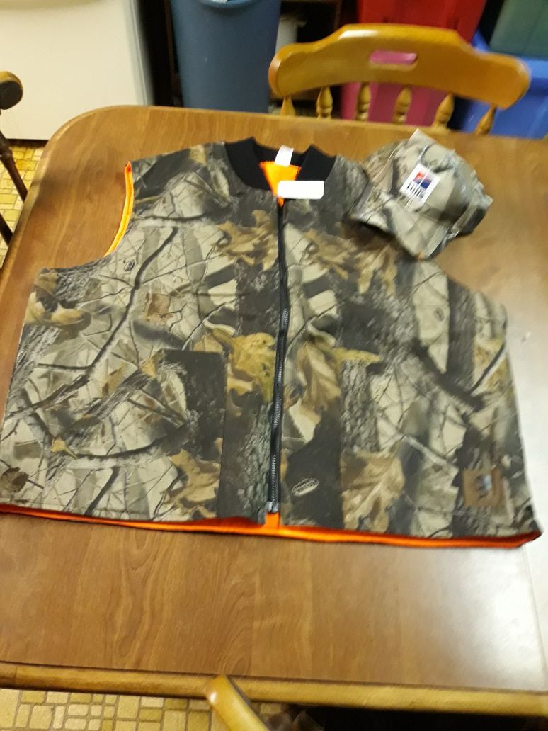 North American Hunting Club Reversible Camo/Orange Vest 2XL plus True Timber Camo Hat