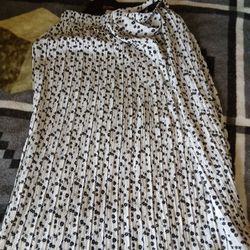 Ladies Skirt