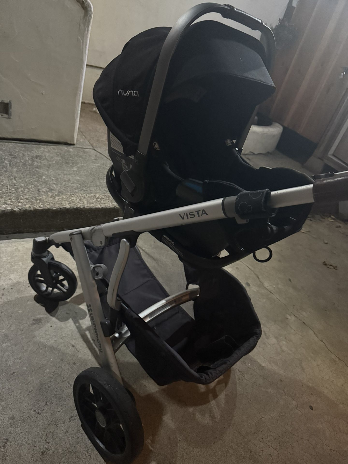 uppa baby vista with nuna carseat