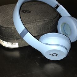 Beats Solo 4 Headphones 