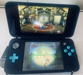 Nintendo 2DS XL Black and Turquoise