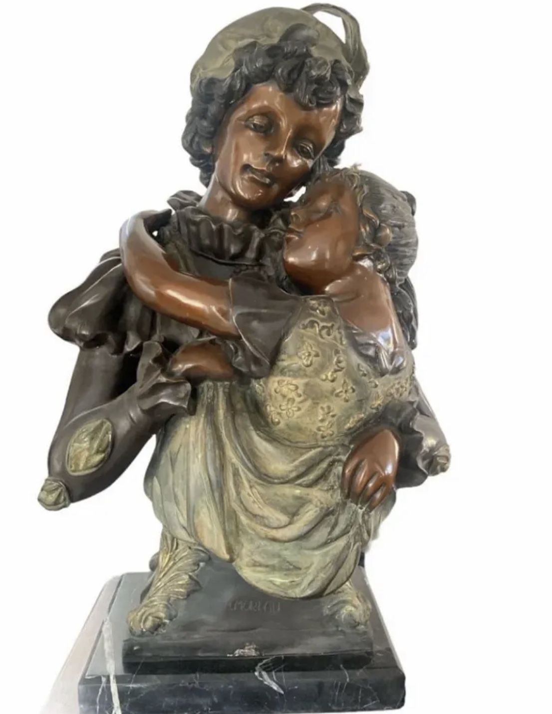 Life Size Romantic Bronze Couple Sculpture 