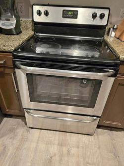 Cool. Working Cooker