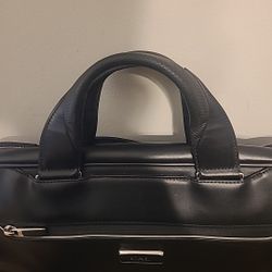 Tumi Arrivé Sadler Briecase