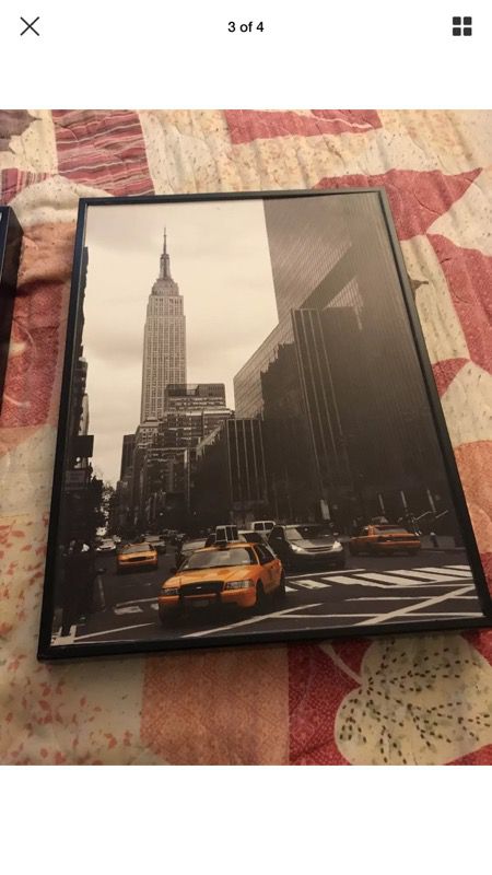New York City pictures in frames