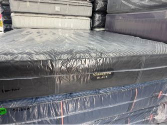 KING SIZE SIMMONS BEAUTYREST BLACK SERIES 1 (EXTRA-FIRM) MATTRESS & BOX SPRINGS BED SET
