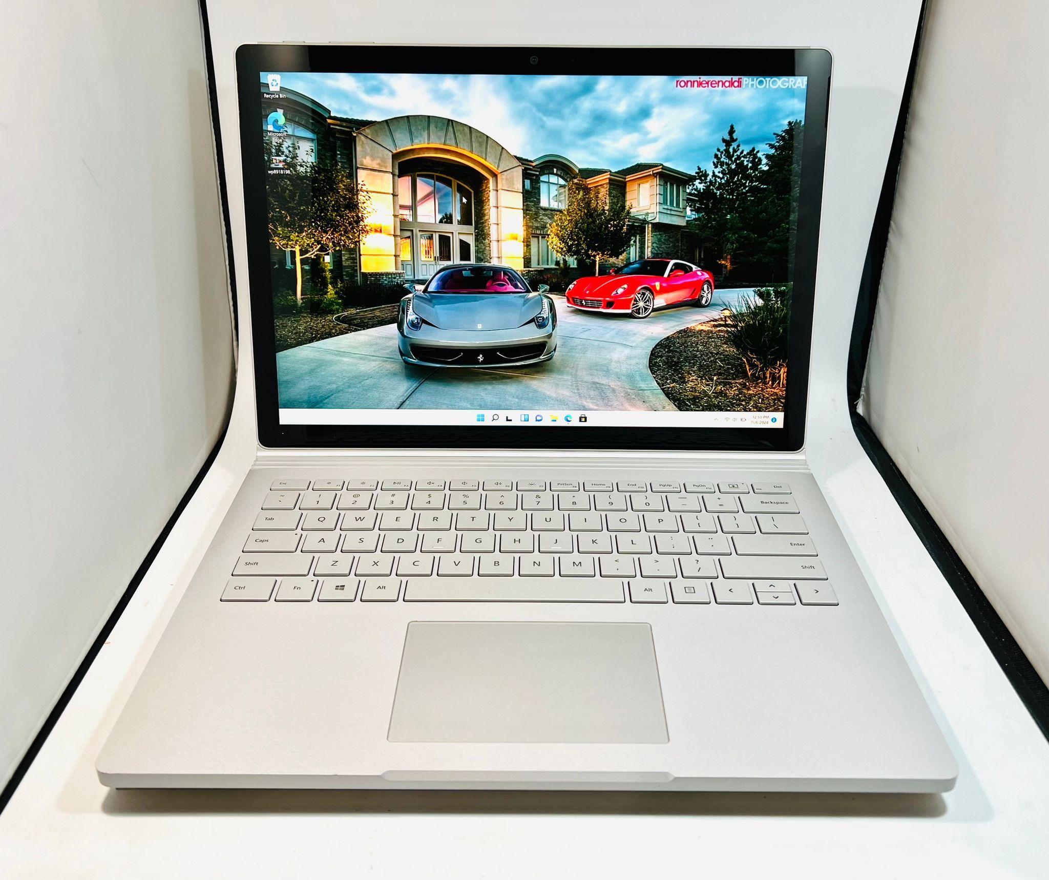 Microsoft Surface BOOK 2 i7-8650 2.11Ghz 8GB 256GB SSD Fully functional Tablet//Laptop