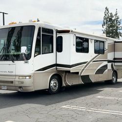 2001 Newmar 350HP Diesel Pusher 40’ Class A RV W/ 2 Slide Outs