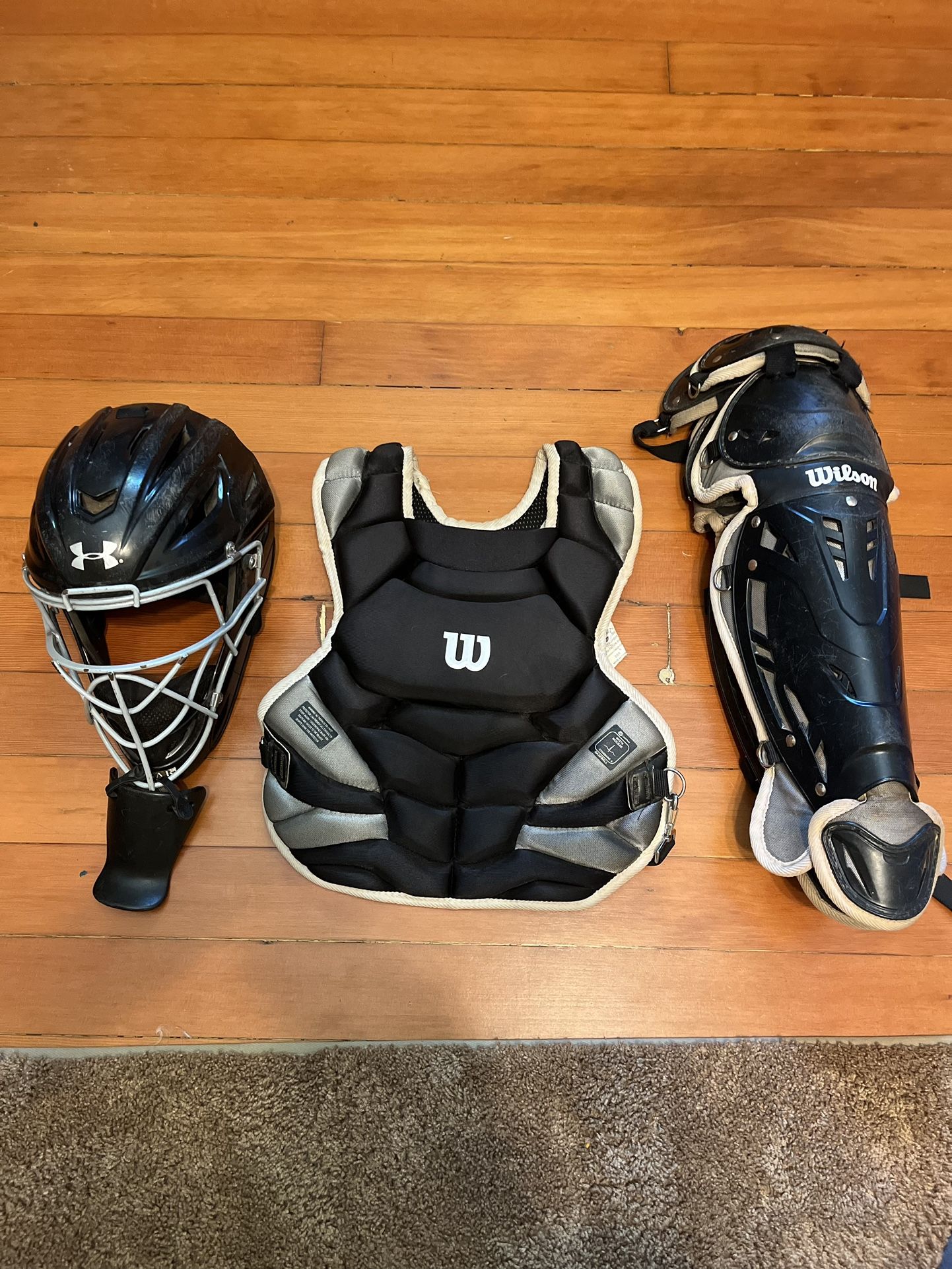Wilson intermediate catchers gear set 