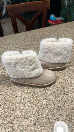 Girls boots size 11T