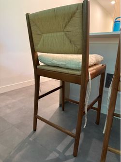 *MOVING* 3 Threshold Counter Stools