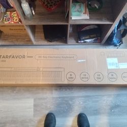 STARFAVOR SEK-88A ELECTRONIC KEYBOARD 