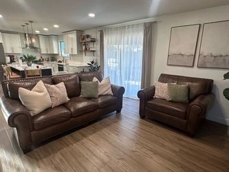 Leather sofa set