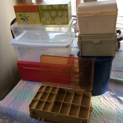 9 Different Sized Storage Containers 