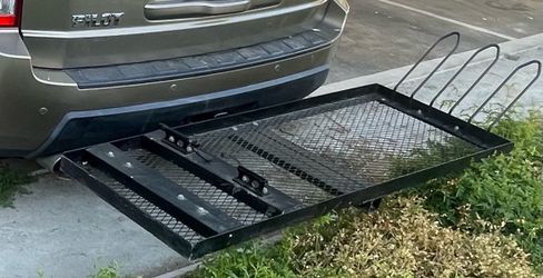 Bike tow hitch rack