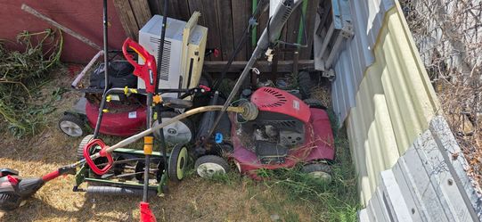Lawnmowers FREE PICK UP