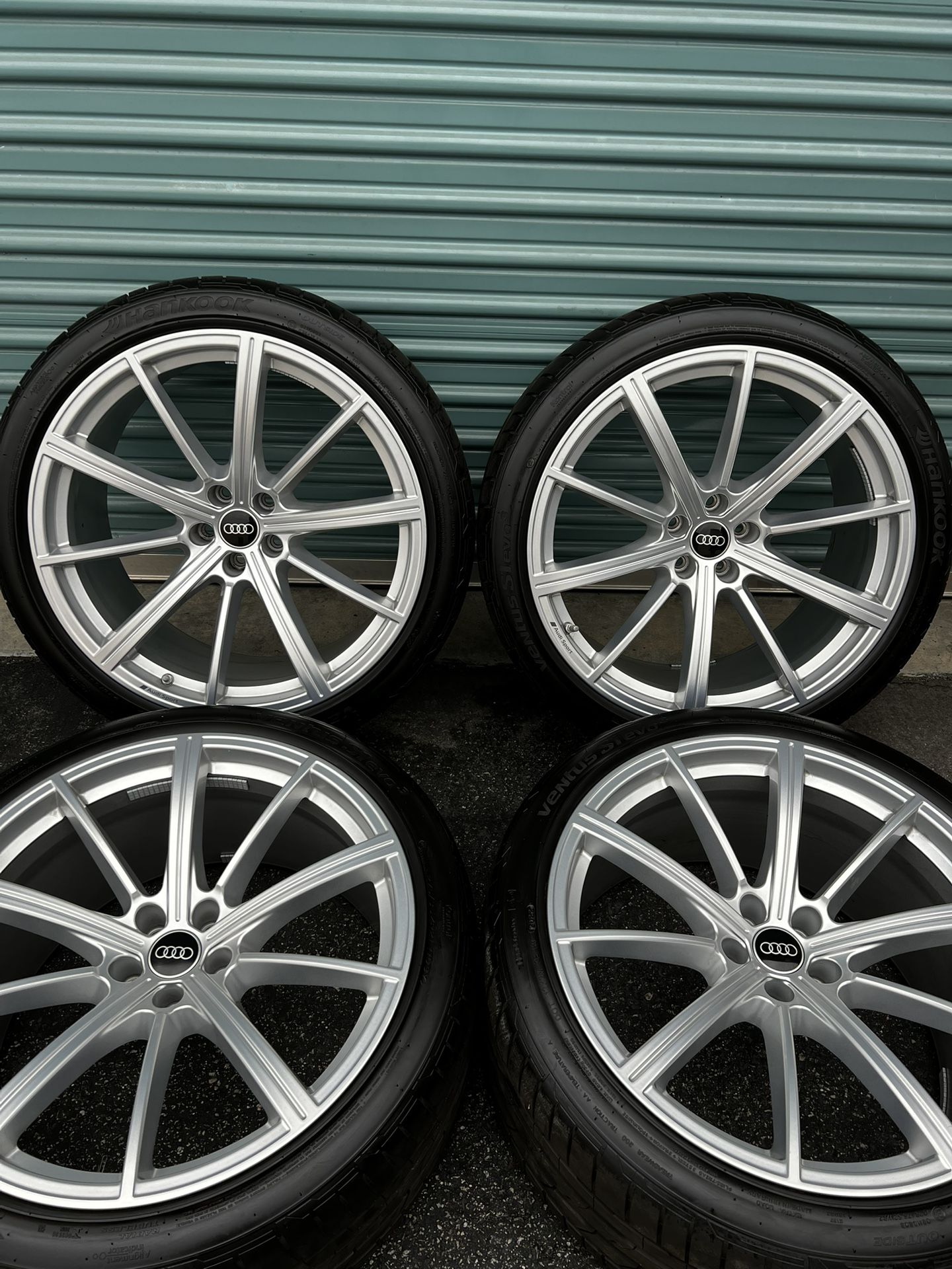 Audi RS7 Factory Wheels Tires