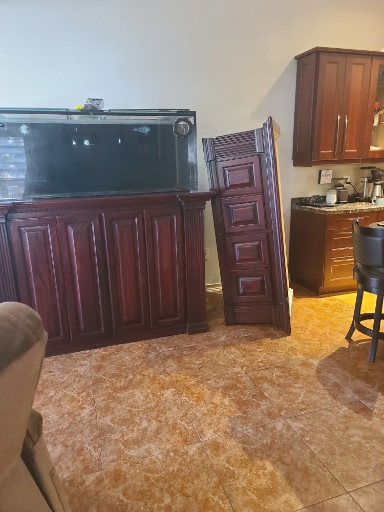 Aquarium Hood And Stand 5 X2 Stand Is 40"tall.