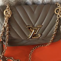 Women’s Leather Purse 