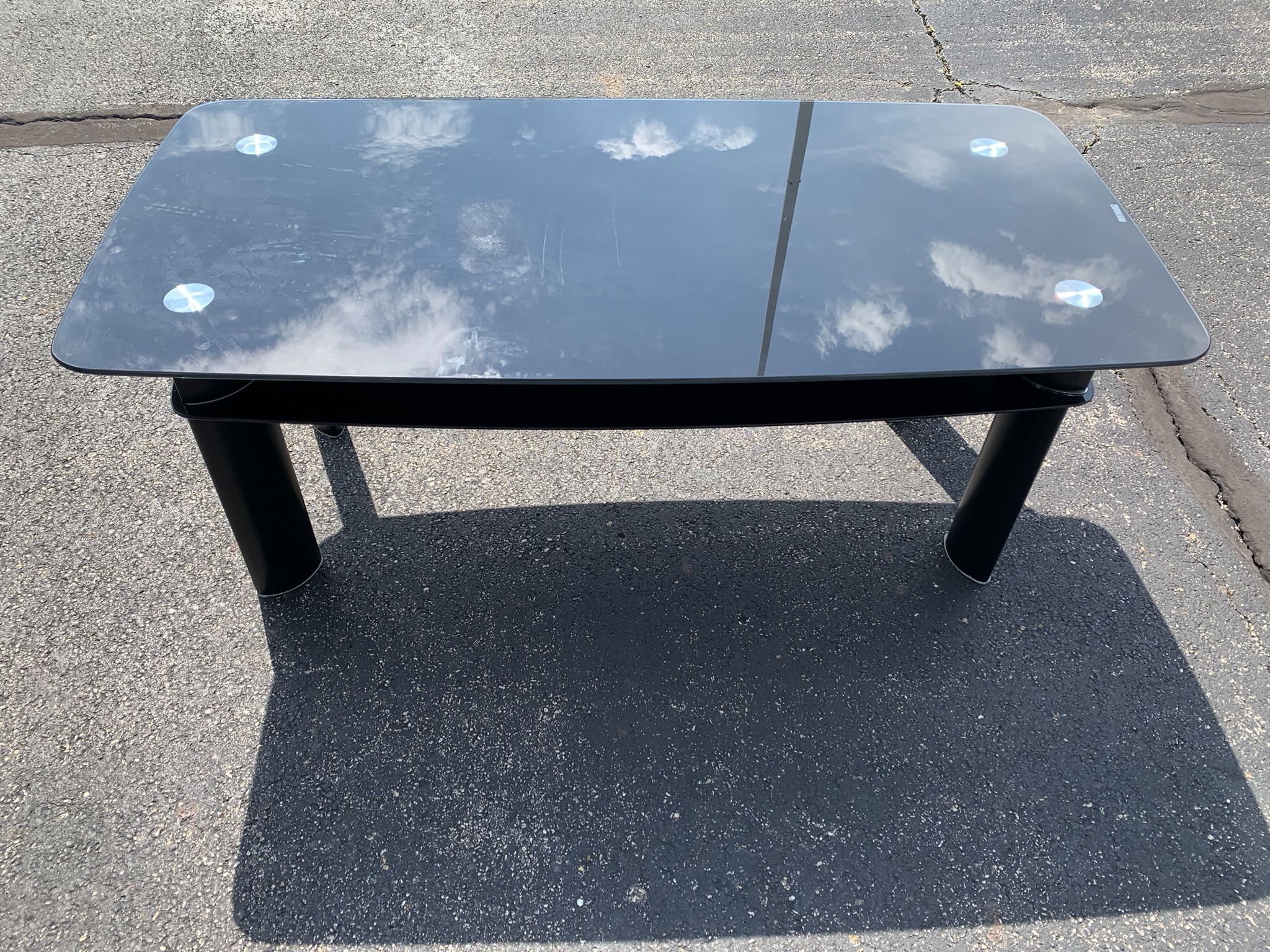 Cherene Coffee Table Set