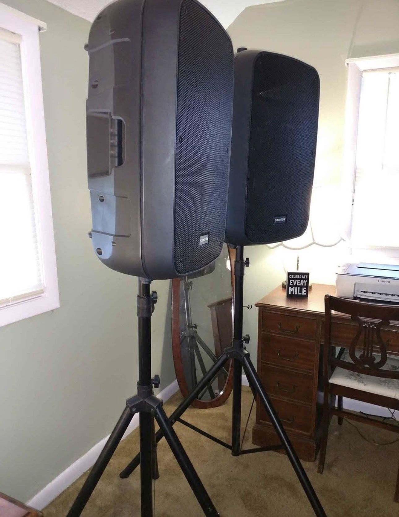 15” Powered DJ Speakers Samson Aura X15D