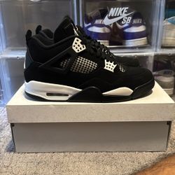 Jordan 4 Thunder 