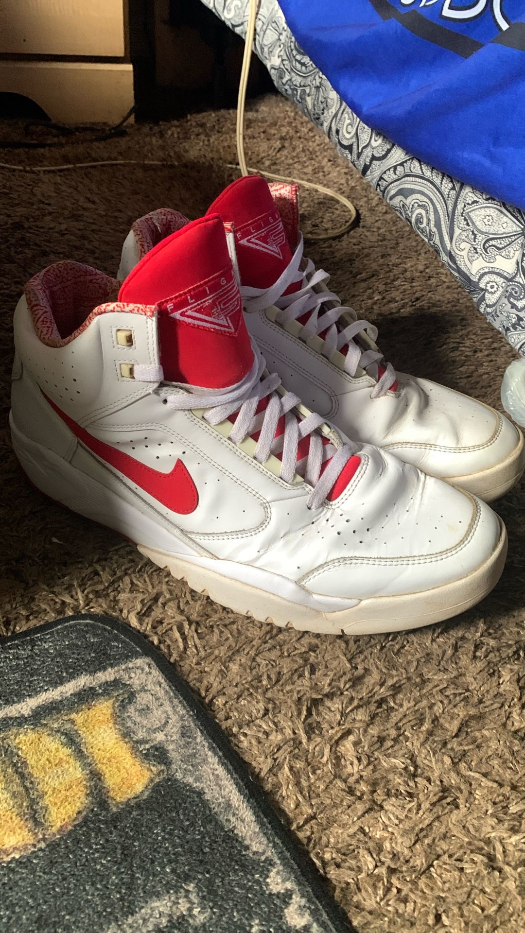Men’s Allen Iversons Size 13