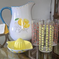New Hallmark Set of Pitcher/Jug, 3 Highball Glasses and 1 Lemon Juicer