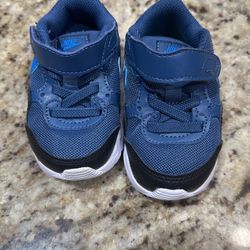 Baby Boy Nike Size 5