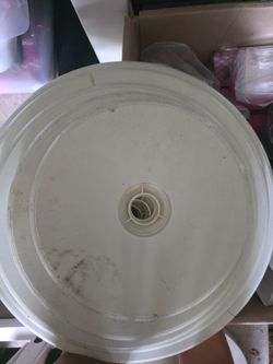 Cake decoration