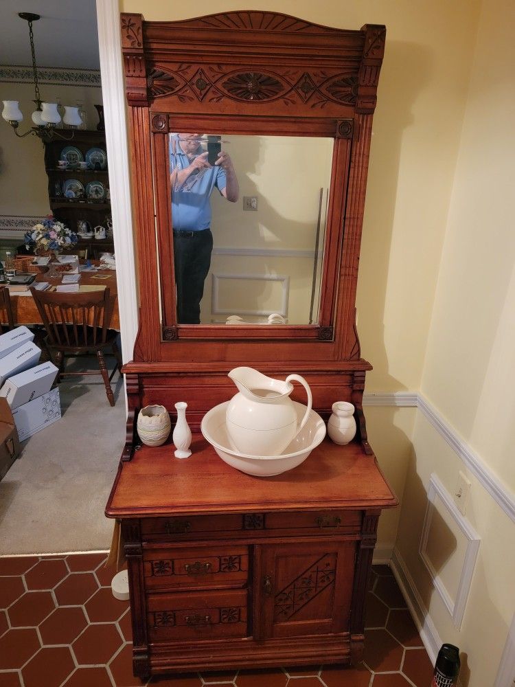 Beatiful Antique Wooden Wash Stand With Pitcher & Bowl 
