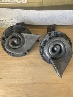 1963 Impala horns original
