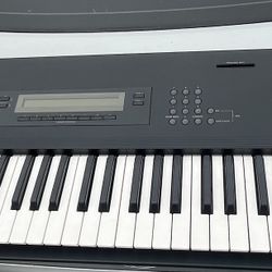 Korg M1 Keyboard 