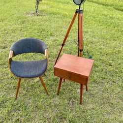 Podcast Setup Midcentury 