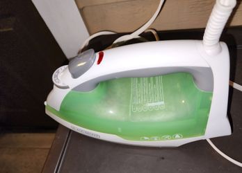 Black + Decker Steam Iron
