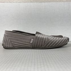 BOBS Skechers Plush Fall Delight Size 11 Womens Shoes Gray White Velvet Slip-On