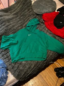 green women’s nike cropped hoodie