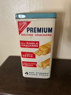 Vintage Nabisco Premium Saltine Crackers Tin