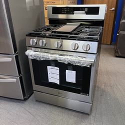 LG STAINLESS STEEL GAS RANGE WITH BACKSPLASH