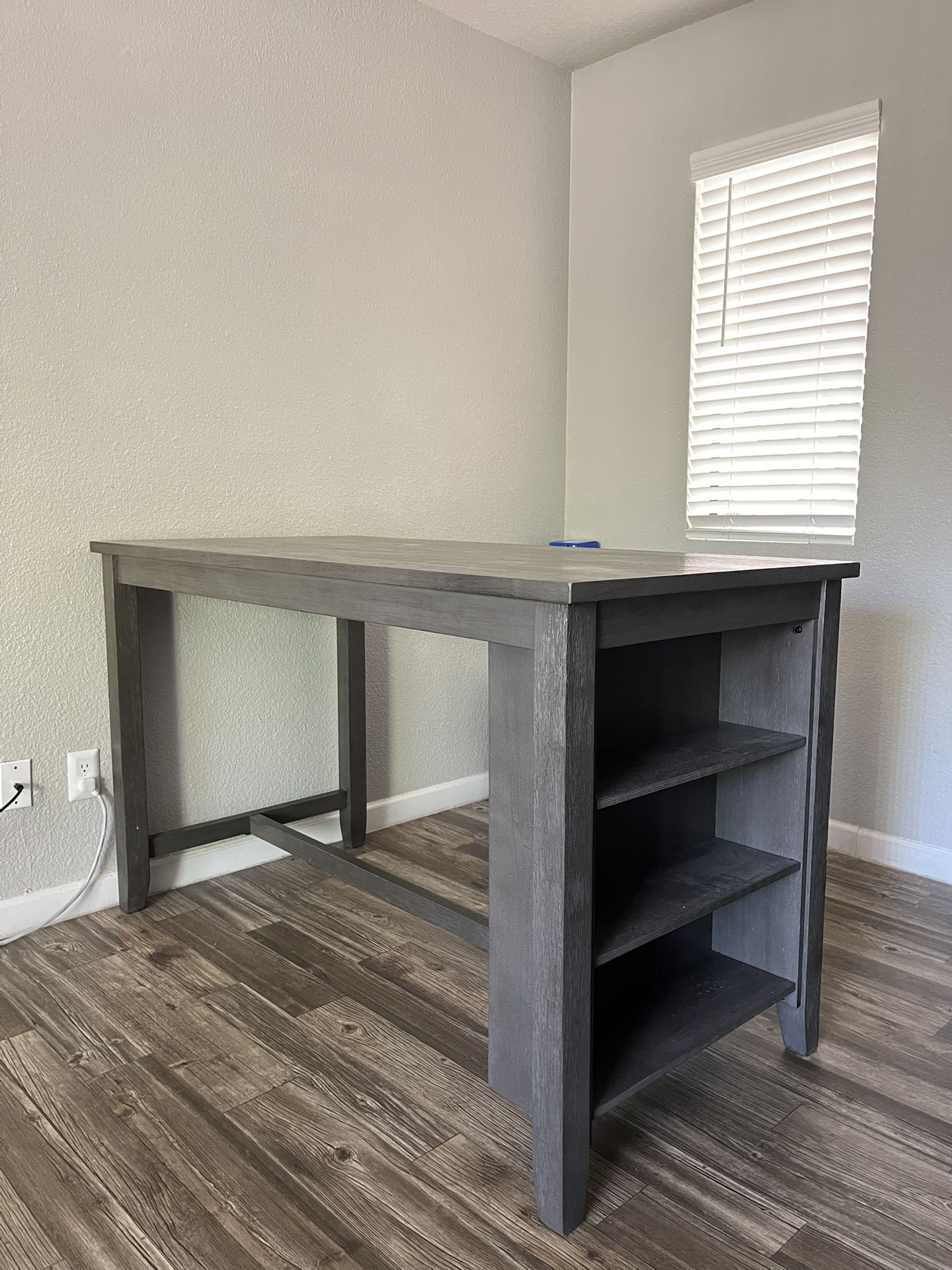 Table with 3 shelves attached