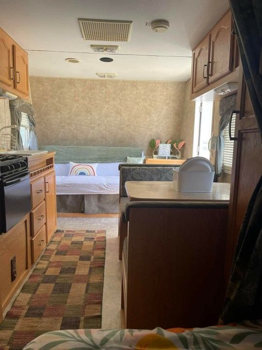 2007 Pioneer Camping Trailer For Sale for Sale in Bakersfield, CA OfferUp