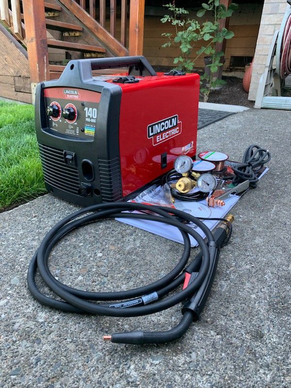 NEW Lincoln Electric 140 Amp PROMIG 140 MIG Wire Feed Welder with