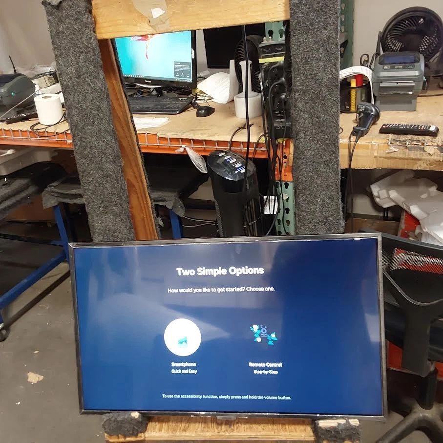 BCR860-Samsung QN32Q60DAFXZA 32" Q60D QLED 4K Smart TV with Quantum HDR