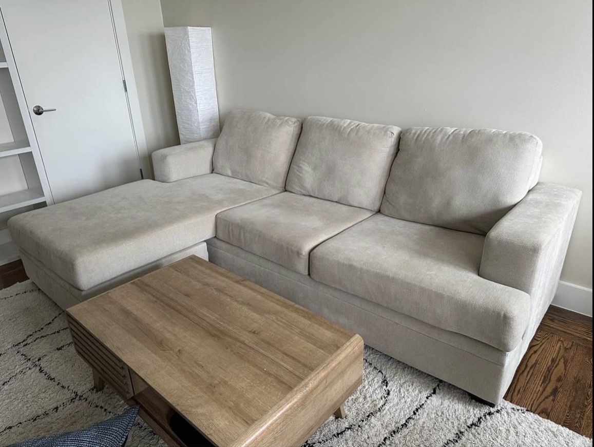Bonaterra |  97” Sofa with Reversible Chaise
