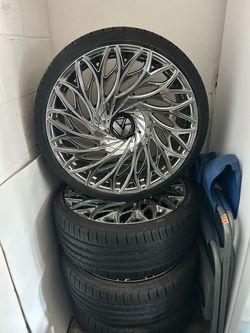 Azara Chrome Wheels with Tires Set