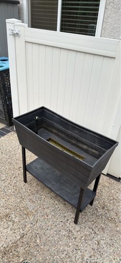 Keter Urban Bloomer Raised Garden Bed