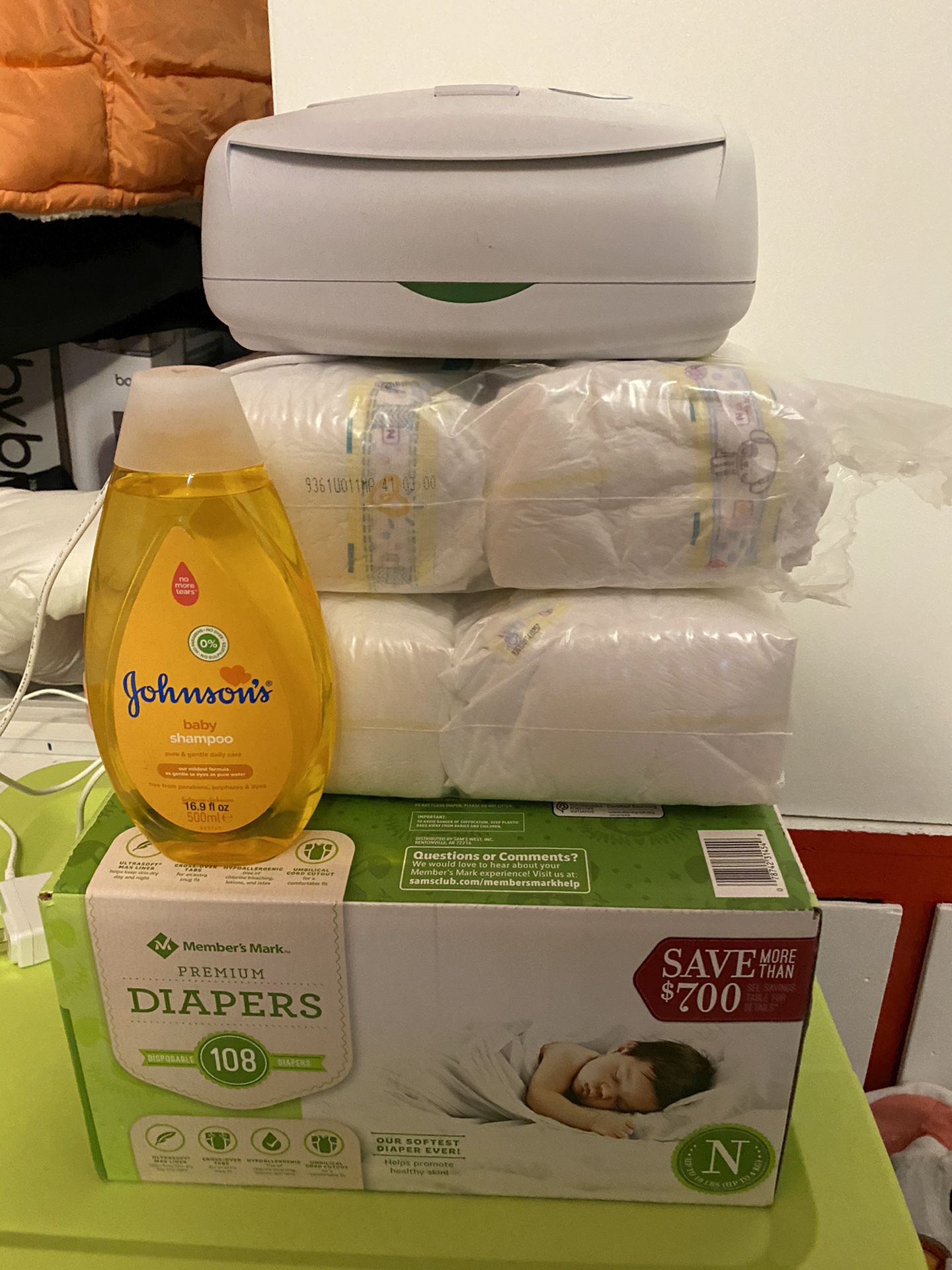 Newborn bundle Diapers/shampoo/wipes warmer