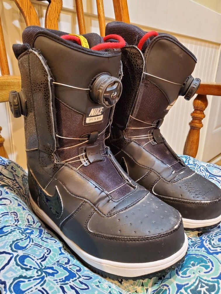 Eigenwijs crisis propeller Nike Zoom Force 1 ZF1 Black WITH BOA Snowboard Boots Size US 6.5. for Sale  in Byron Center, MI - OfferUp