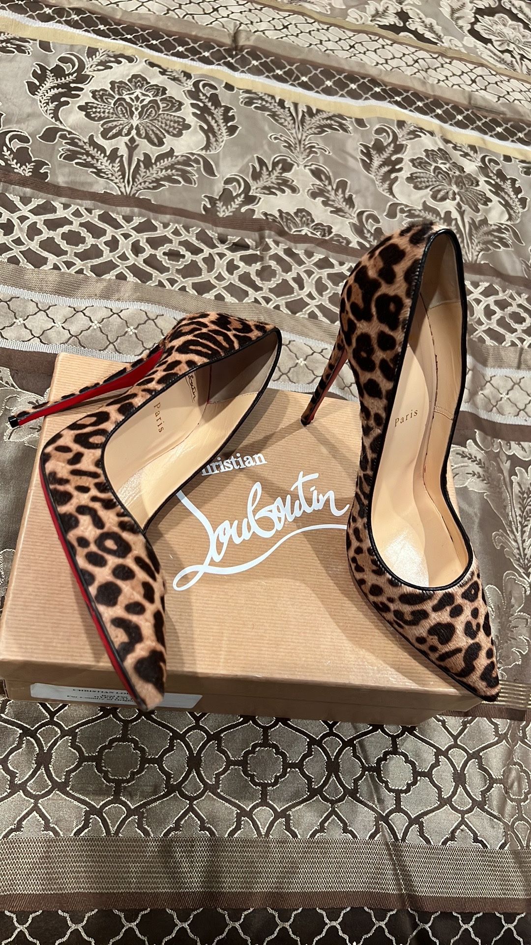 Christian Louboutin So Kate 120 Pony Pumps