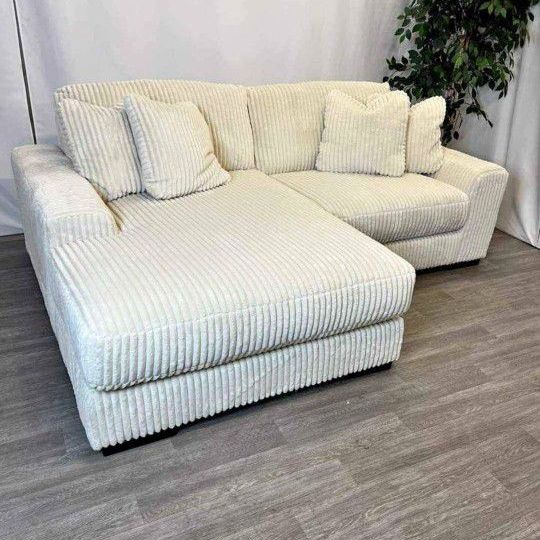 Lindyn Ivory 2pc LAF Chaise Sectional